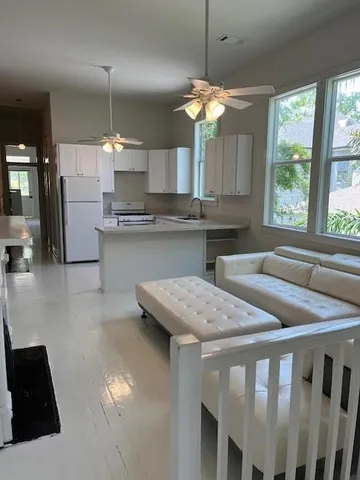 $1,950 | 5924 Pitt Street, New Orleans, LA 70115