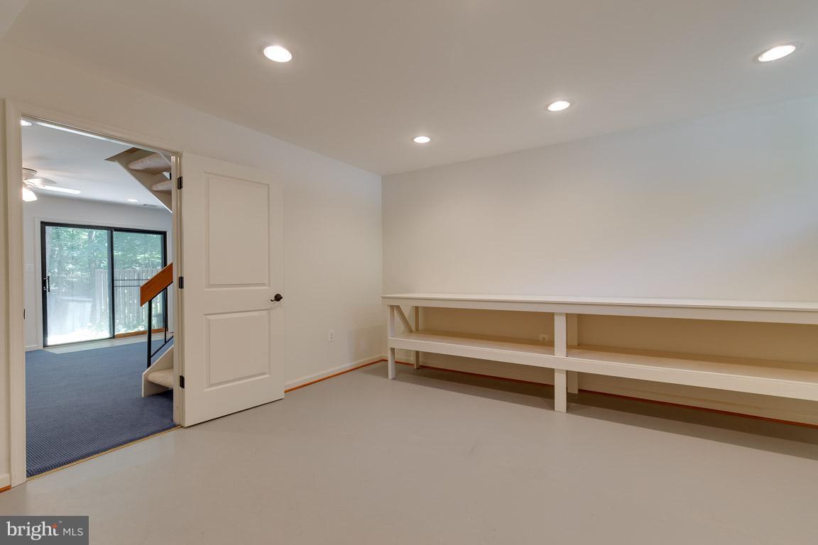 2104 Cartwright Place Reston, VA 20191 - Photo 18 of 30 Huge workshop off finished rec room