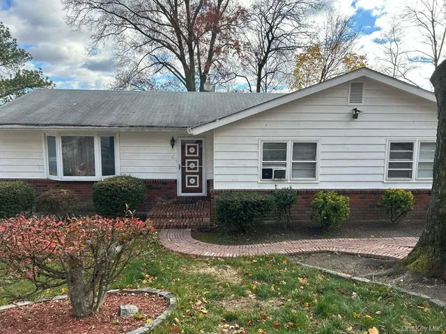 $675,000 | 41 Rockingchair Road, White Plains, NY 10607