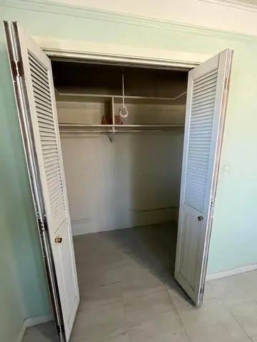 $254,400 | 310 Ave C Southeast, Childress, TX 79201