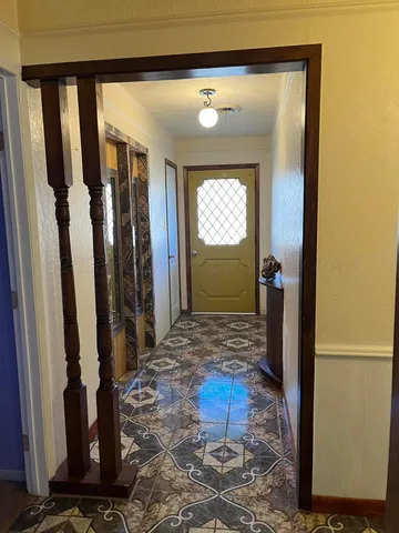 $254,400 | 310 Ave C Southeast, Childress, TX 79201