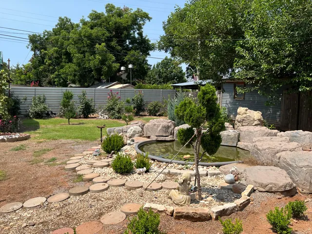 $254,400 | 310 Ave C Southeast, Childress, TX 79201