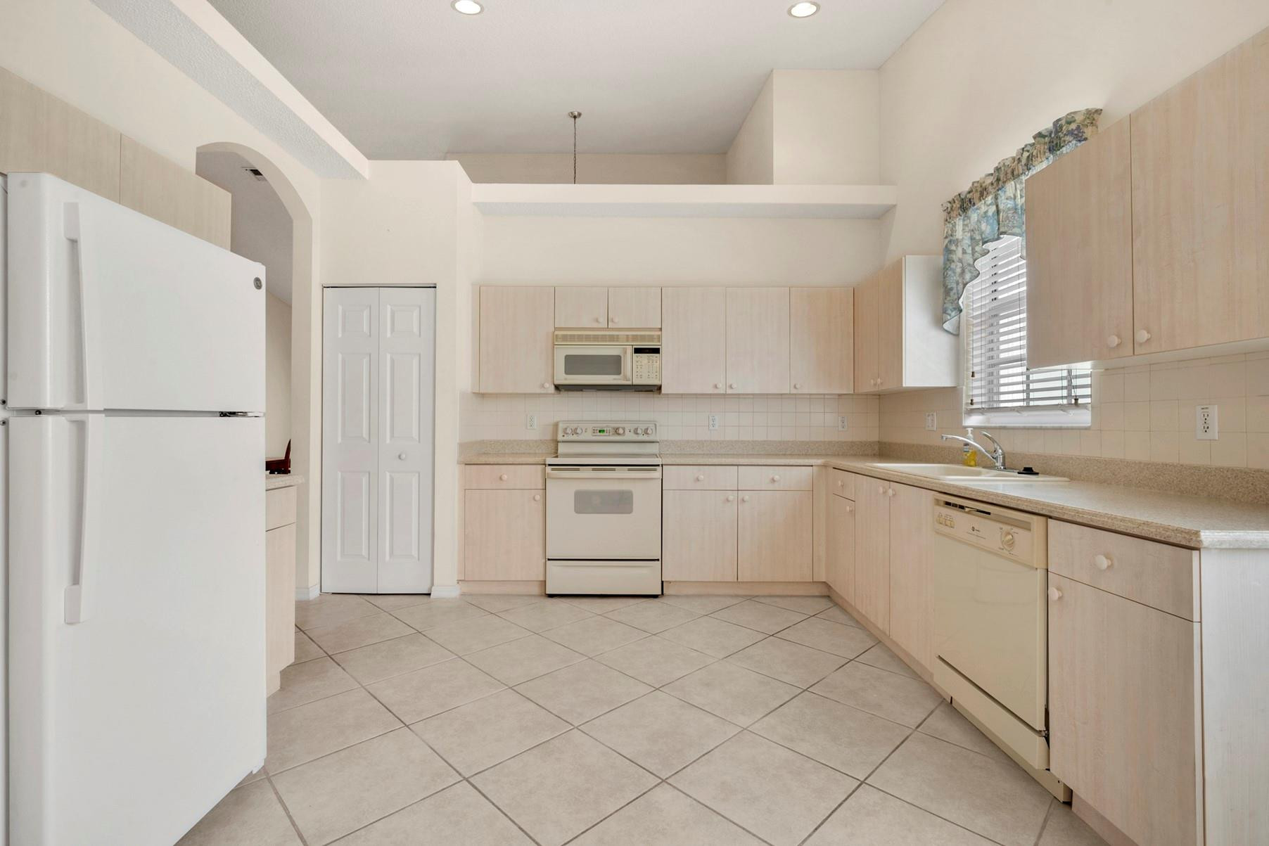 6259 Heliconia Road Delray Beach, FL 33484 - Photo 10 of 24 Photo 10