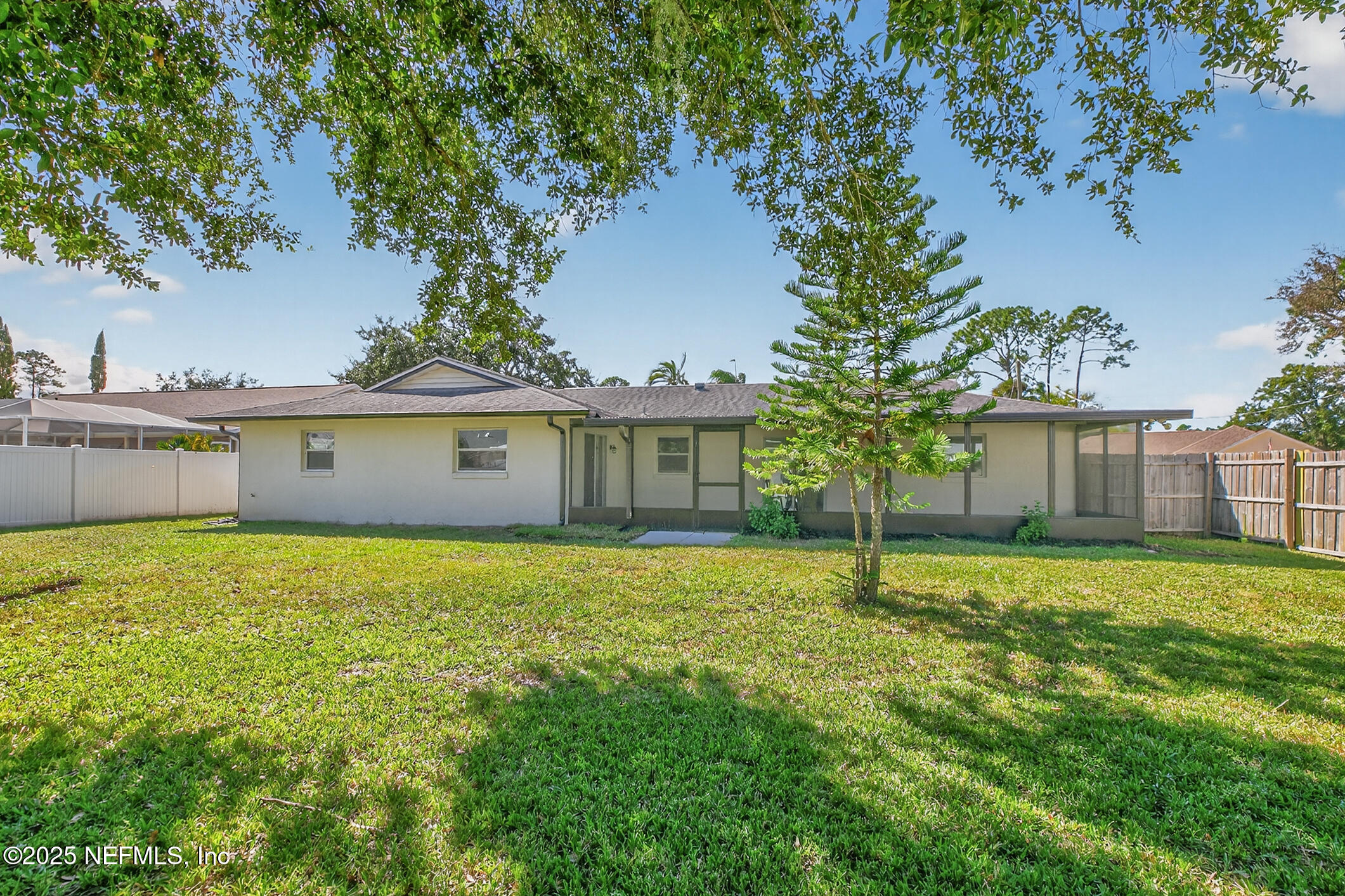 17 Weller Lane Palm Coast, FL 32164 - Photo 45 of 47 17 Weller Ln (58)