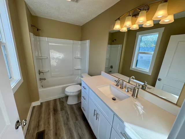 $329,900 | 2708 East Nora Avenue, Spokane, WA 99207