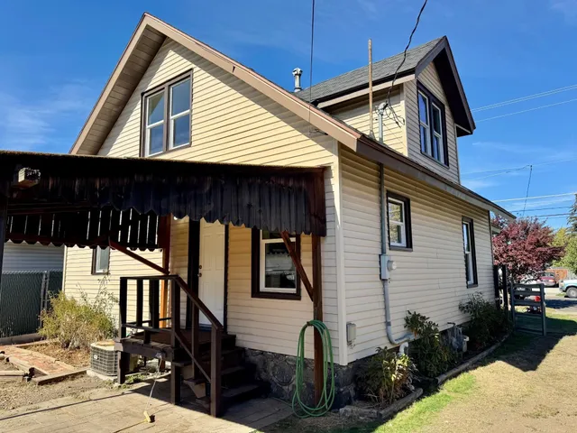 $329,900 | 2708 East Nora Avenue, Spokane, WA 99207