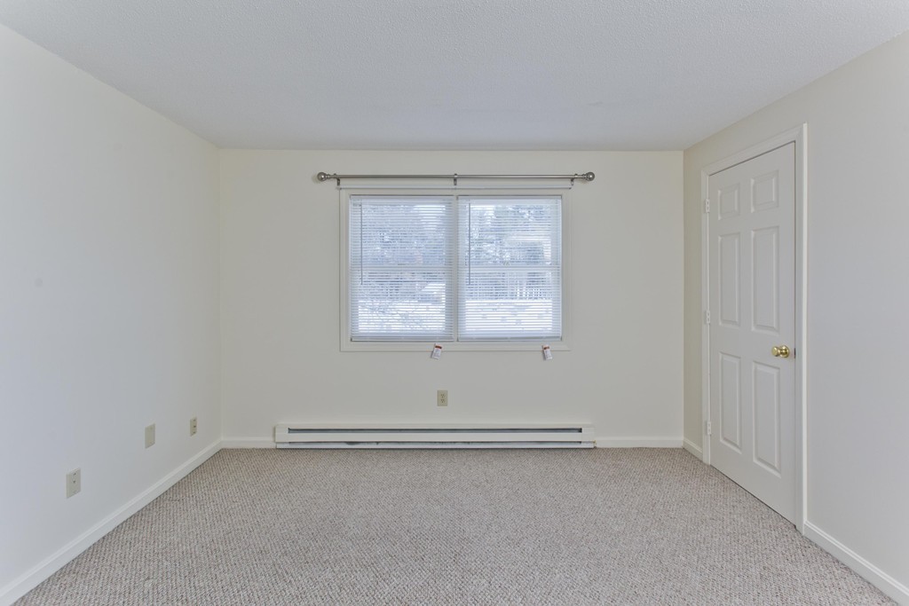 136 Lockhouse Road Westfield, MA 01085 - Photo 17 of 23 Gallery Image 17