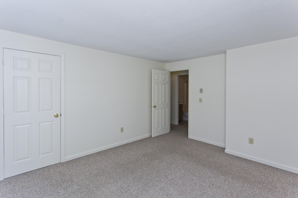 136 Lockhouse Road Westfield, MA 01085 - Photo 19 of 23 Gallery Image 19