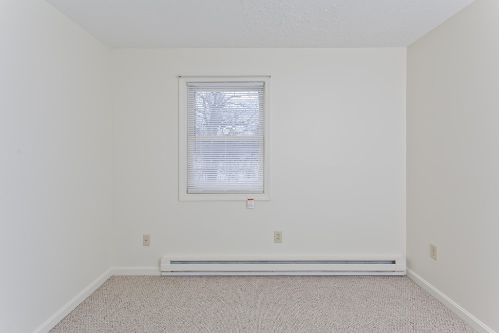 136 Lockhouse Road Westfield, MA 01085 - Photo 20 of 23 Gallery Image 20