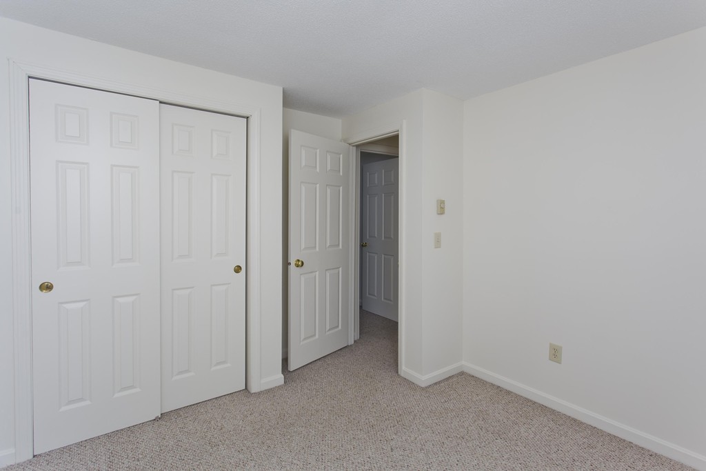 136 Lockhouse Road Westfield, MA 01085 - Photo 21 of 23 Gallery Image 21