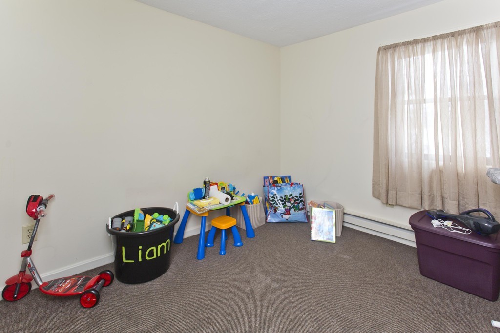 136 Lockhouse Road Westfield, MA 01085 - Photo 10 of 23 Gallery Image 10