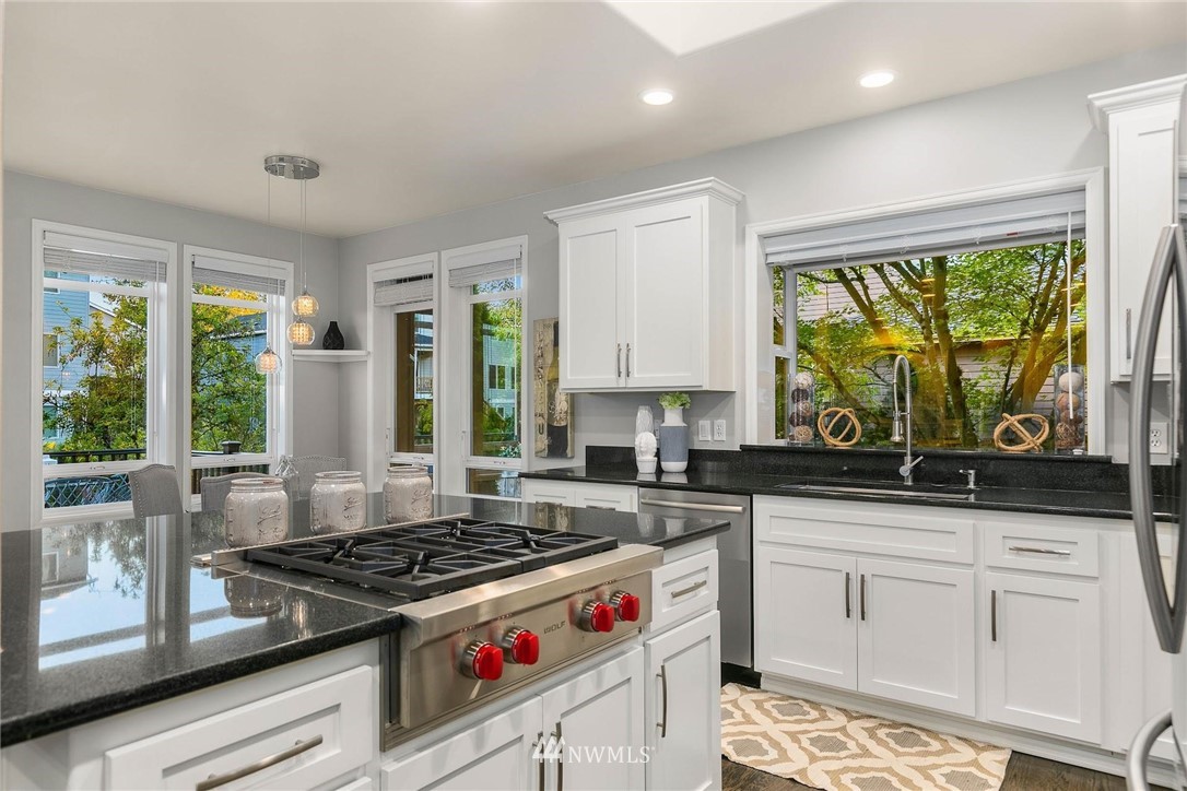 1408 241st Street Southeast Bothell, WA 98021 - Photo 15 of 39
