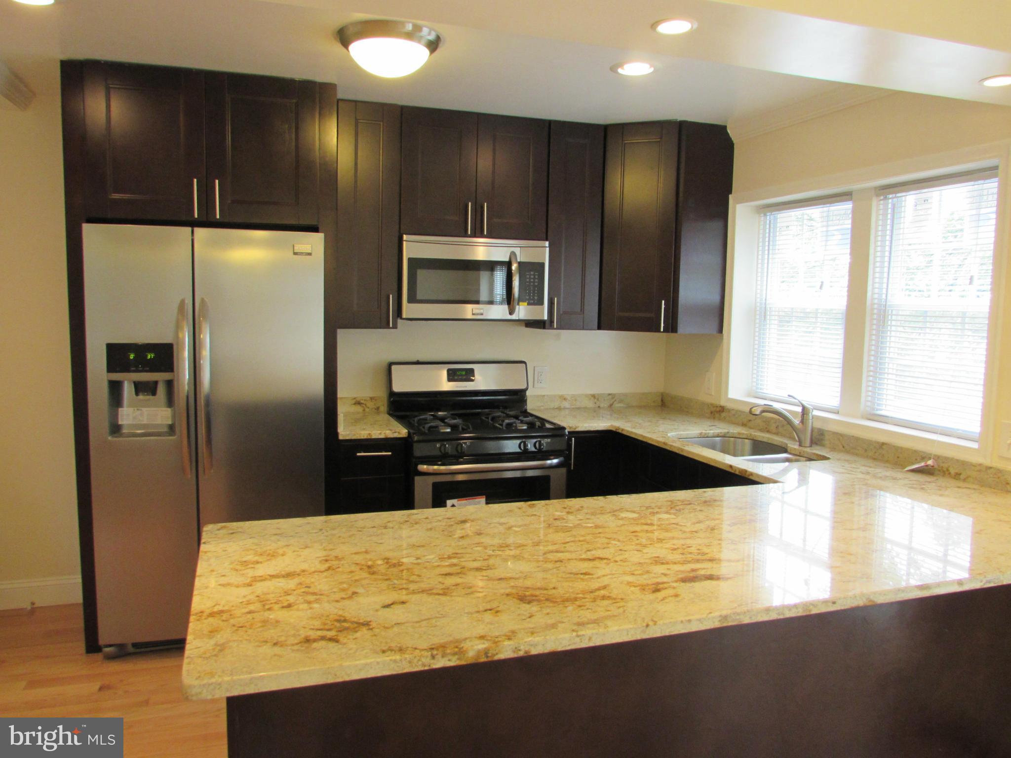 5928 Glennor Road Baltimore, MD 21239 - Photo 2 of 18 Kitchen
