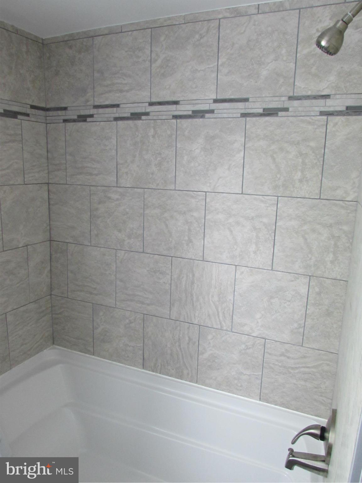5928 Glennor Road Baltimore, MD 21239 - Photo 13 of 18 Bath