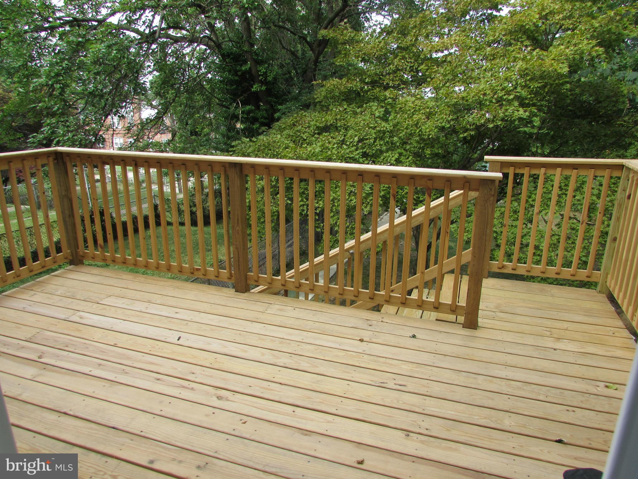 5928 Glennor Road Baltimore, MD 21239 - Photo 18 of 18 Deck