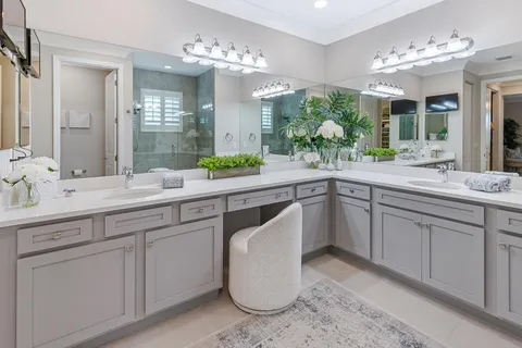 $499,999 | 11397 Southwest Carlisle Crossing Avenue, Port St. Lucie, FL 34987