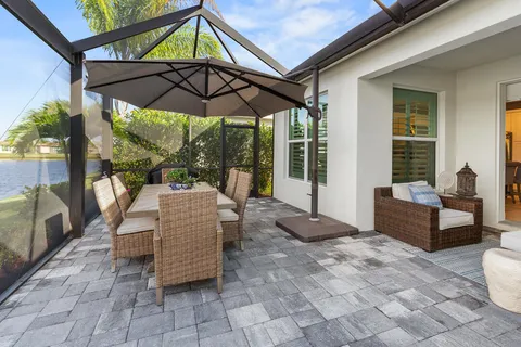 $499,999 | 11397 Southwest Carlisle Crossing Avenue, Port St. Lucie, FL 34987