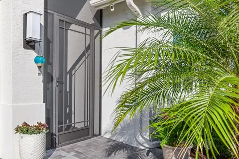 $499,999 | 11397 Southwest Carlisle Crossing Avenue, Port St. Lucie, FL 34987