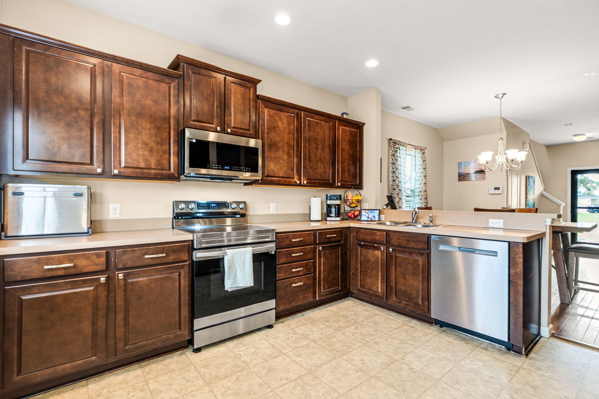 192 Brookhaven Road Summerville, SC 29486 - Photo 9 of 36