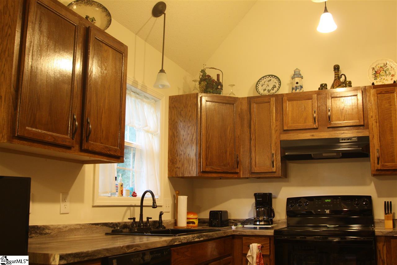 3853 Durham Road Greer, SC 29651 - Photo 8 of 23