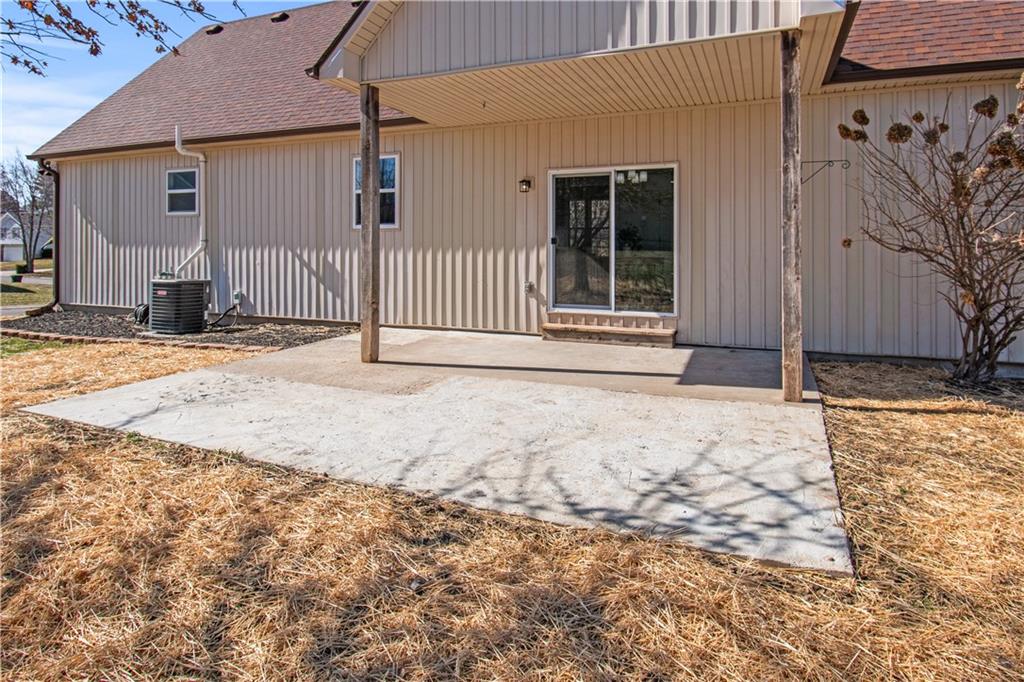 707 Tall Chief Street Buckner, MO 64016 - Photo 26 of 35