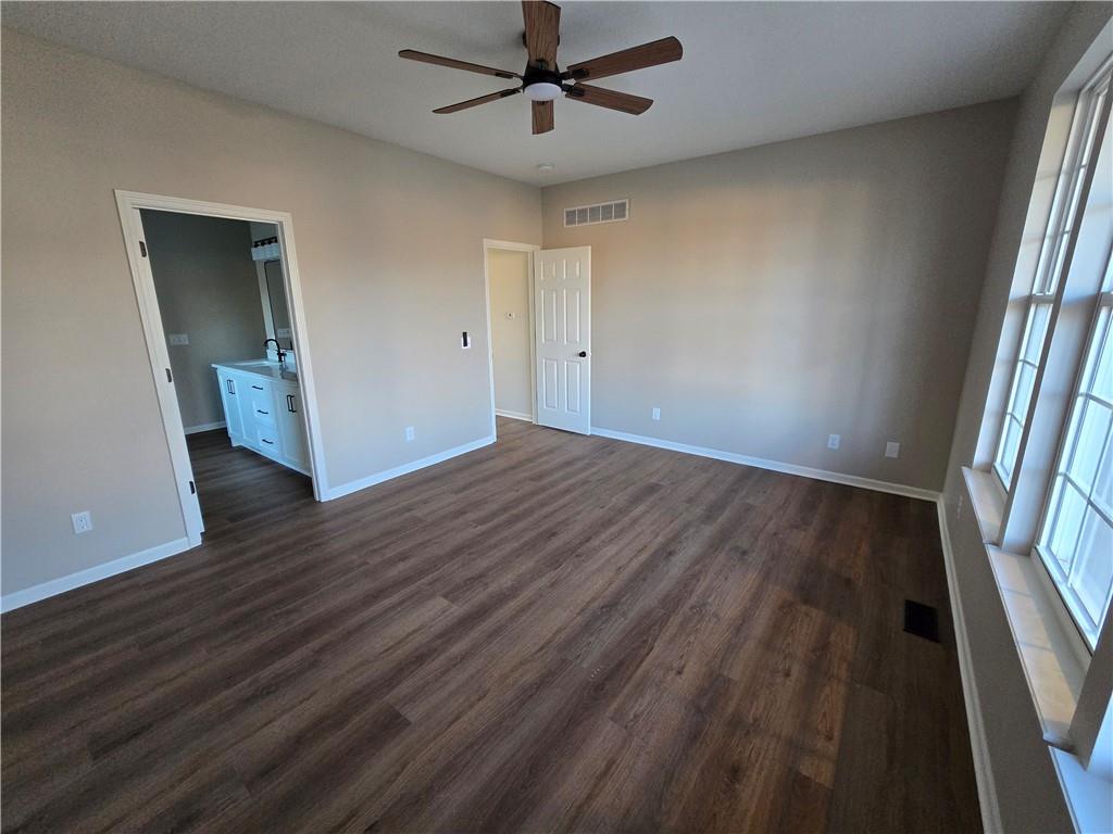 707 Tall Chief Street Buckner, MO 64016 - Photo 4 of 9