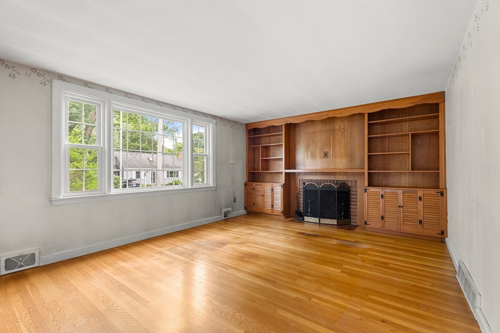 18 Iverson Road Beverly, MA 01915 - Photo 5 of 31 Gallery Image 5