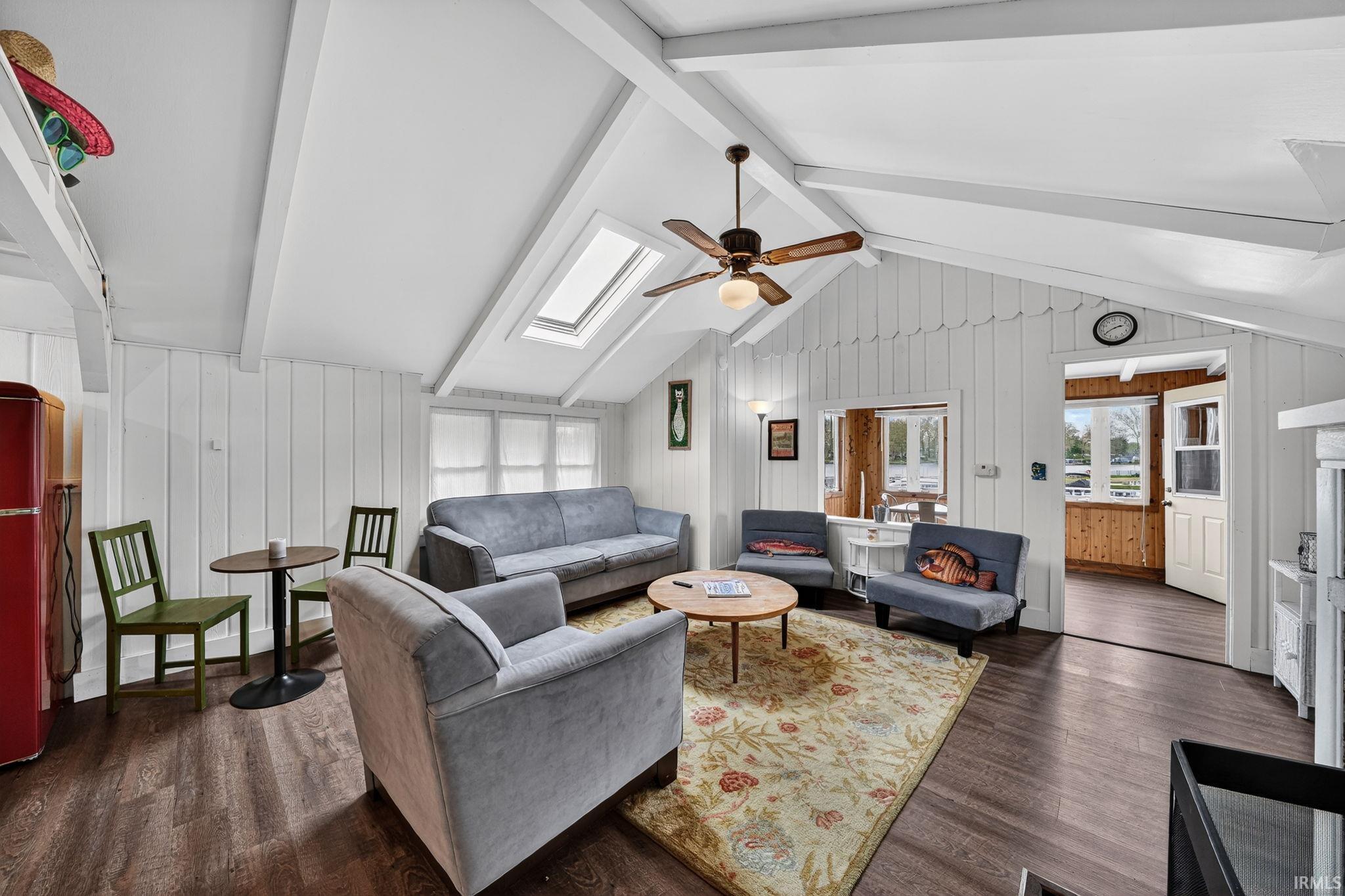 4457 North Sullivan Road Leesburg, IN 46538 - Photo 9 of 21