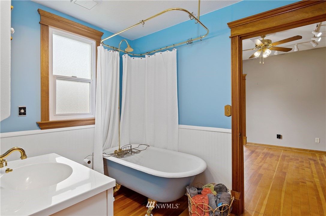 7208 Riverside Drive East Sumner, WA 98390 - Photo 11 of 35