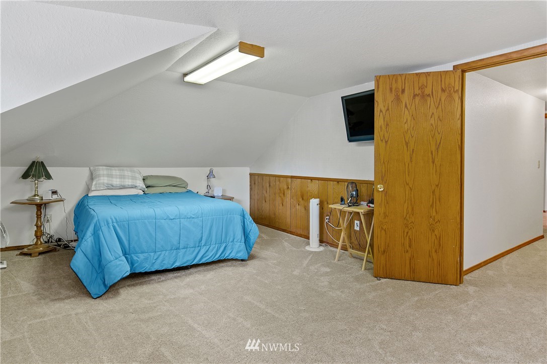 7208 Riverside Drive East Sumner, WA 98390 - Photo 14 of 35