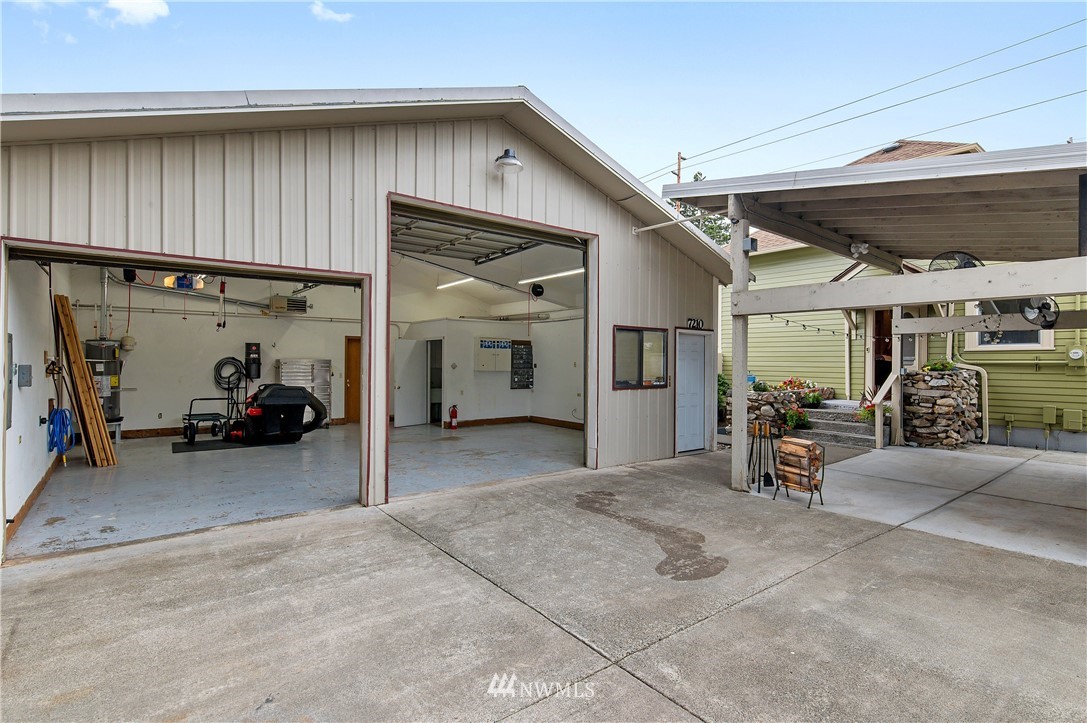 7208 Riverside Drive East Sumner, WA 98390 - Photo 18 of 35
