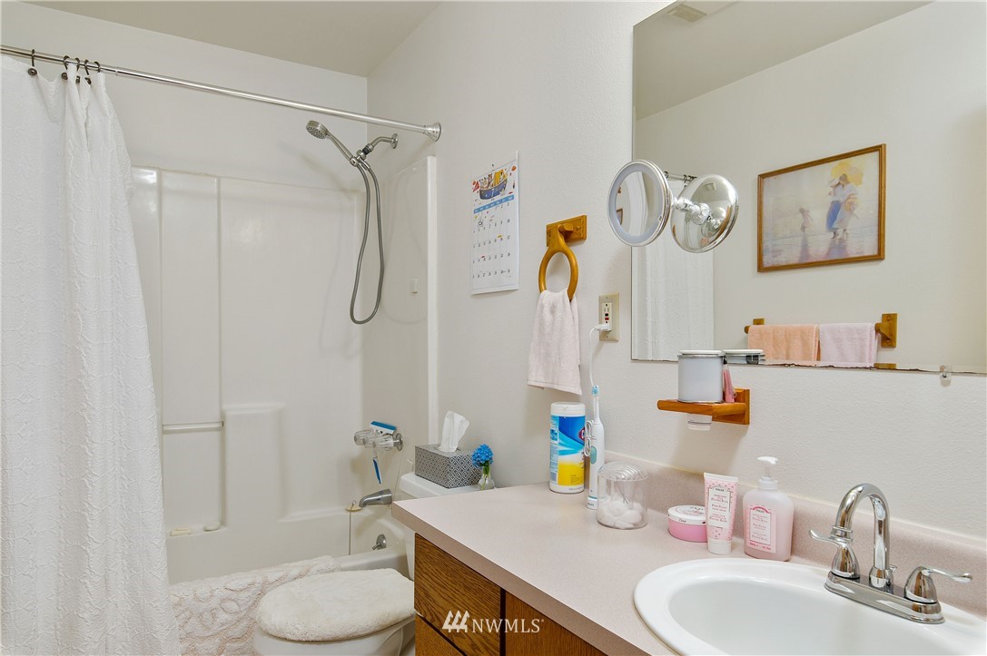 7208 Riverside Drive East Sumner, WA 98390 - Photo 25 of 35
