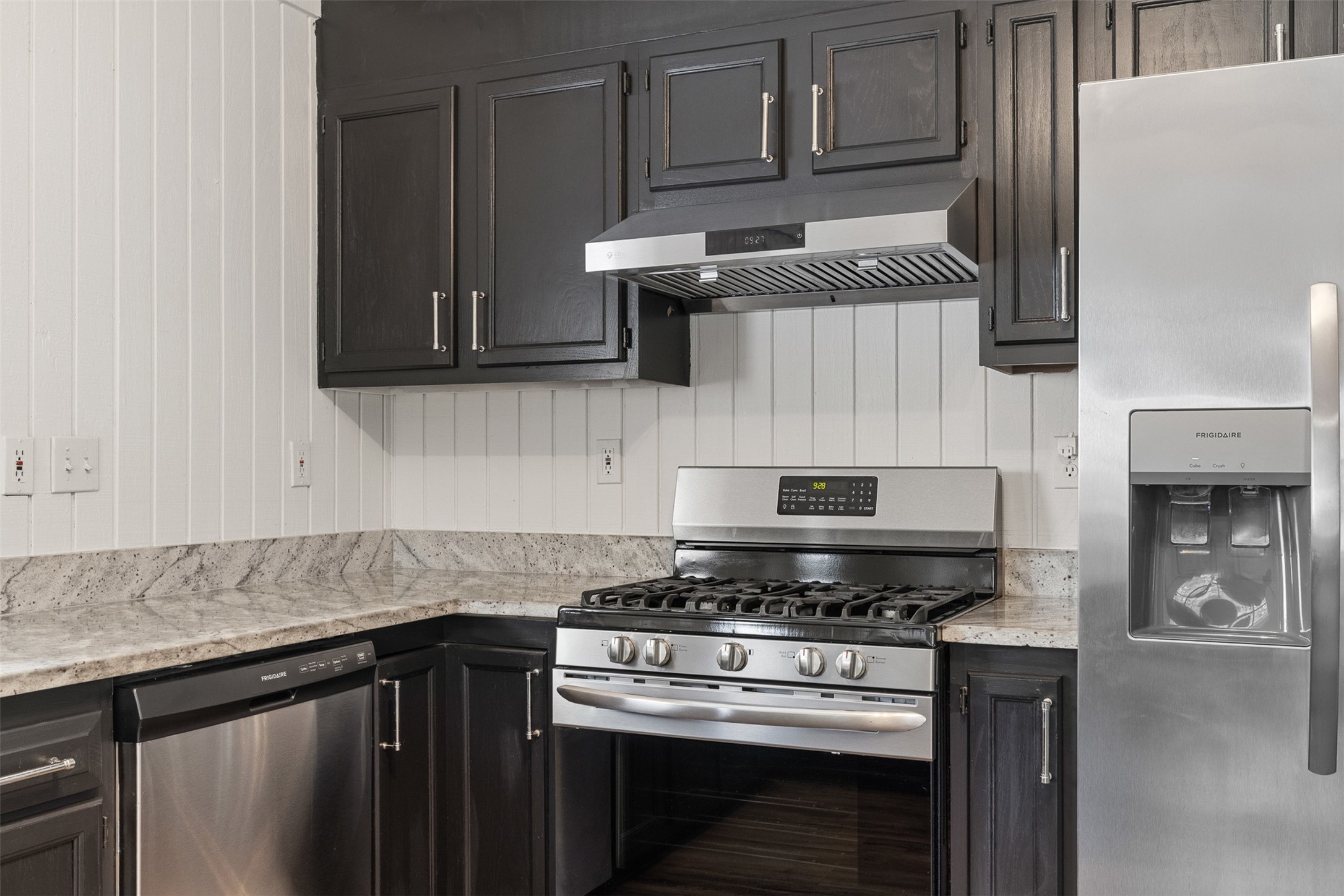 6811 Mockingbird Road Flatonia, TX 78941 - Photo 12 of 44 Kitchen