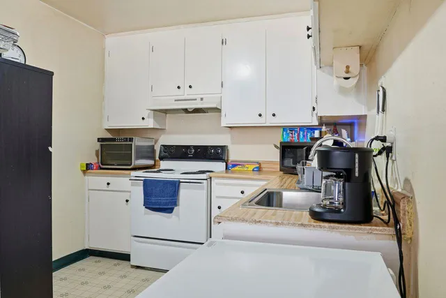 $1,400,000 | 678 Hillside Boulevard, Daly City, CA 94014