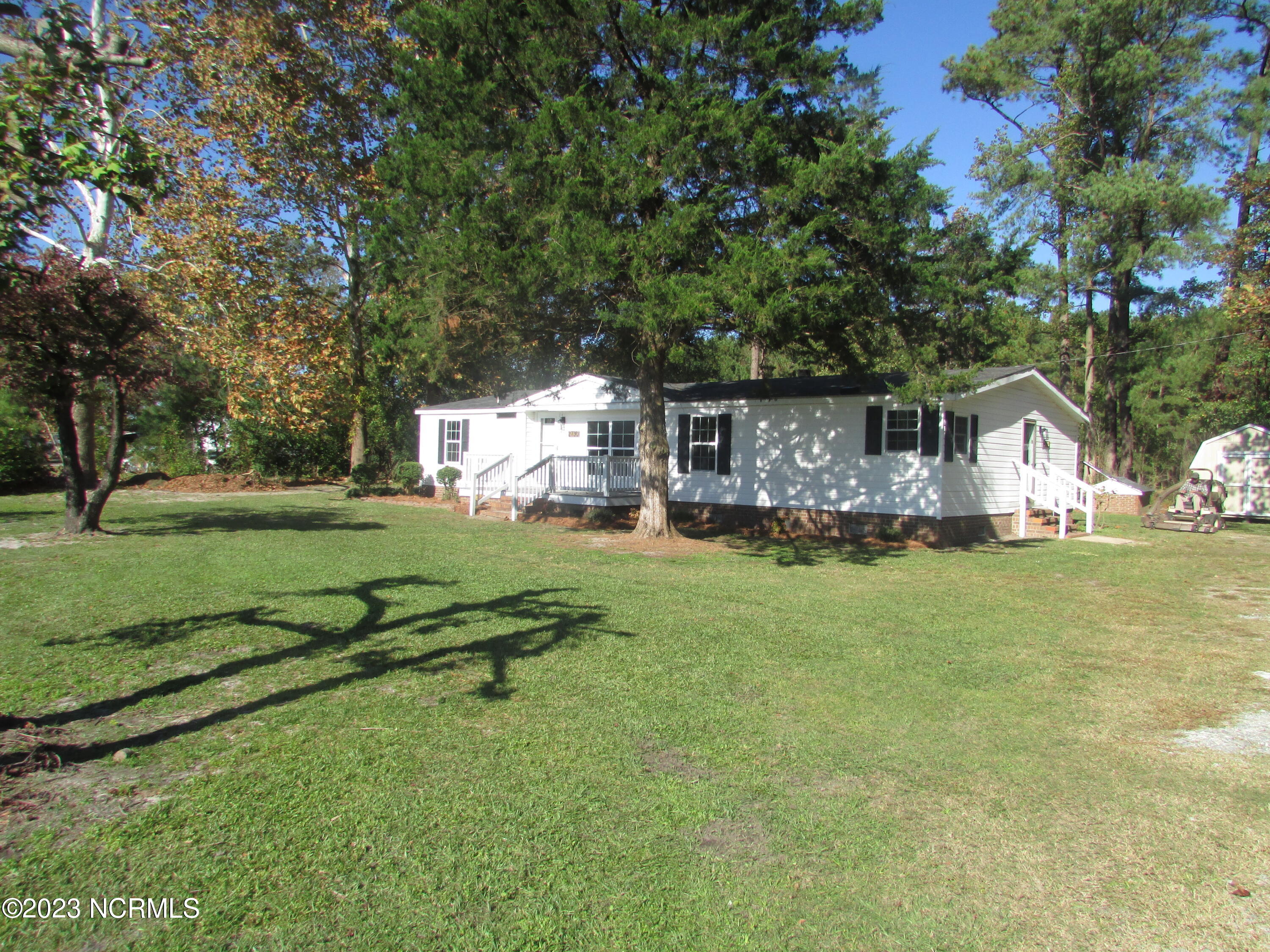 2730 Bowdens Road Faison, NC 28341 - Photo 4 of 20 IMG_3953