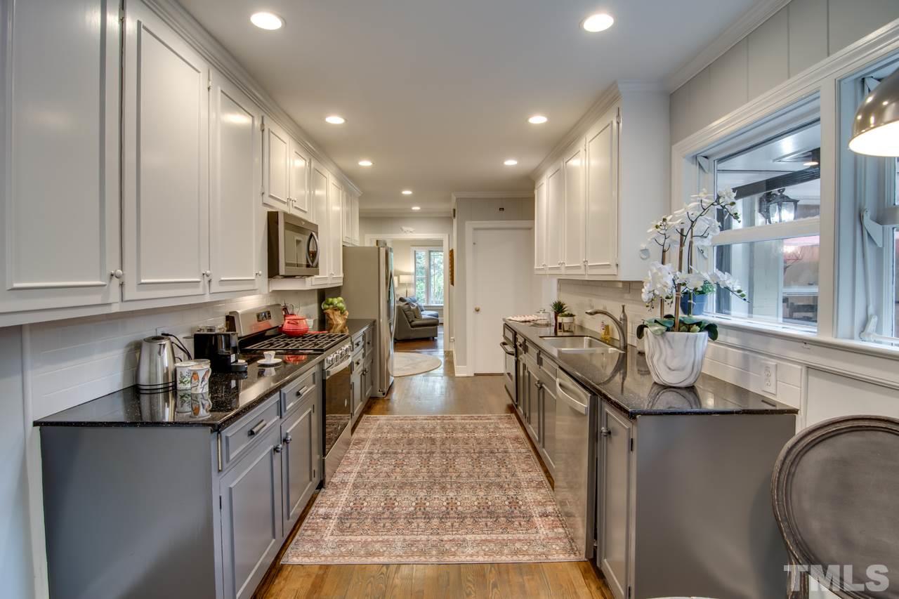 223 Pineview Road Durham, NC 27707 - Photo 14 of 30 Gallery Image 14