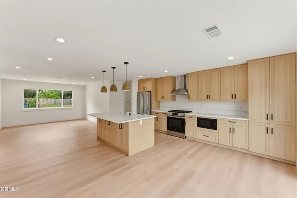 $1,199,000 | 2343 Calle Alucema, Thousand Oaks, CA 91360