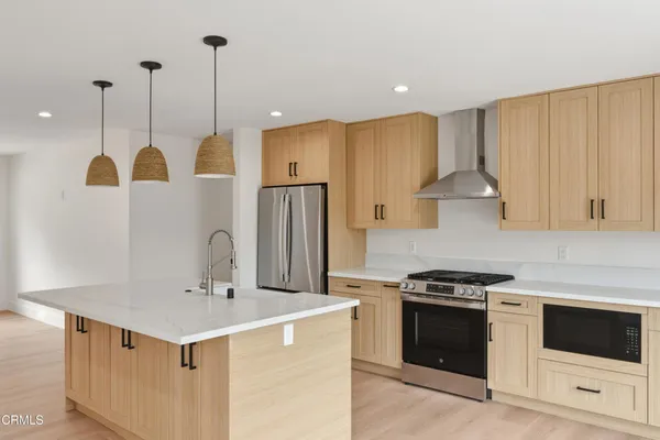 $1,199,000 | 2343 Calle Alucema, Thousand Oaks, CA 91360