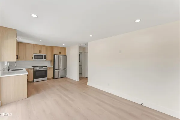 $1,199,000 | 2343 Calle Alucema, Thousand Oaks, CA 91360
