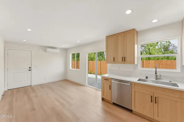 $1,199,000 | 2343 Calle Alucema, Thousand Oaks, CA 91360