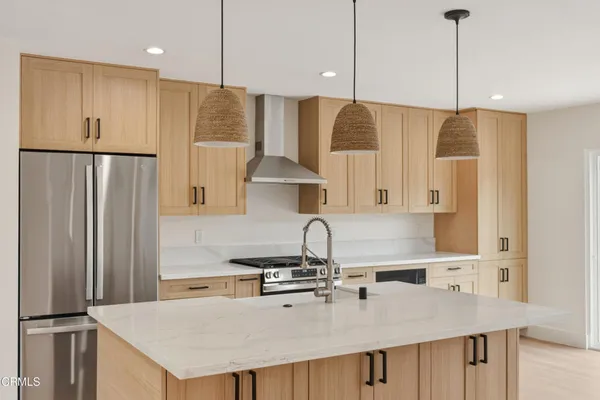 $1,199,000 | 2343 Calle Alucema, Thousand Oaks, CA 91360