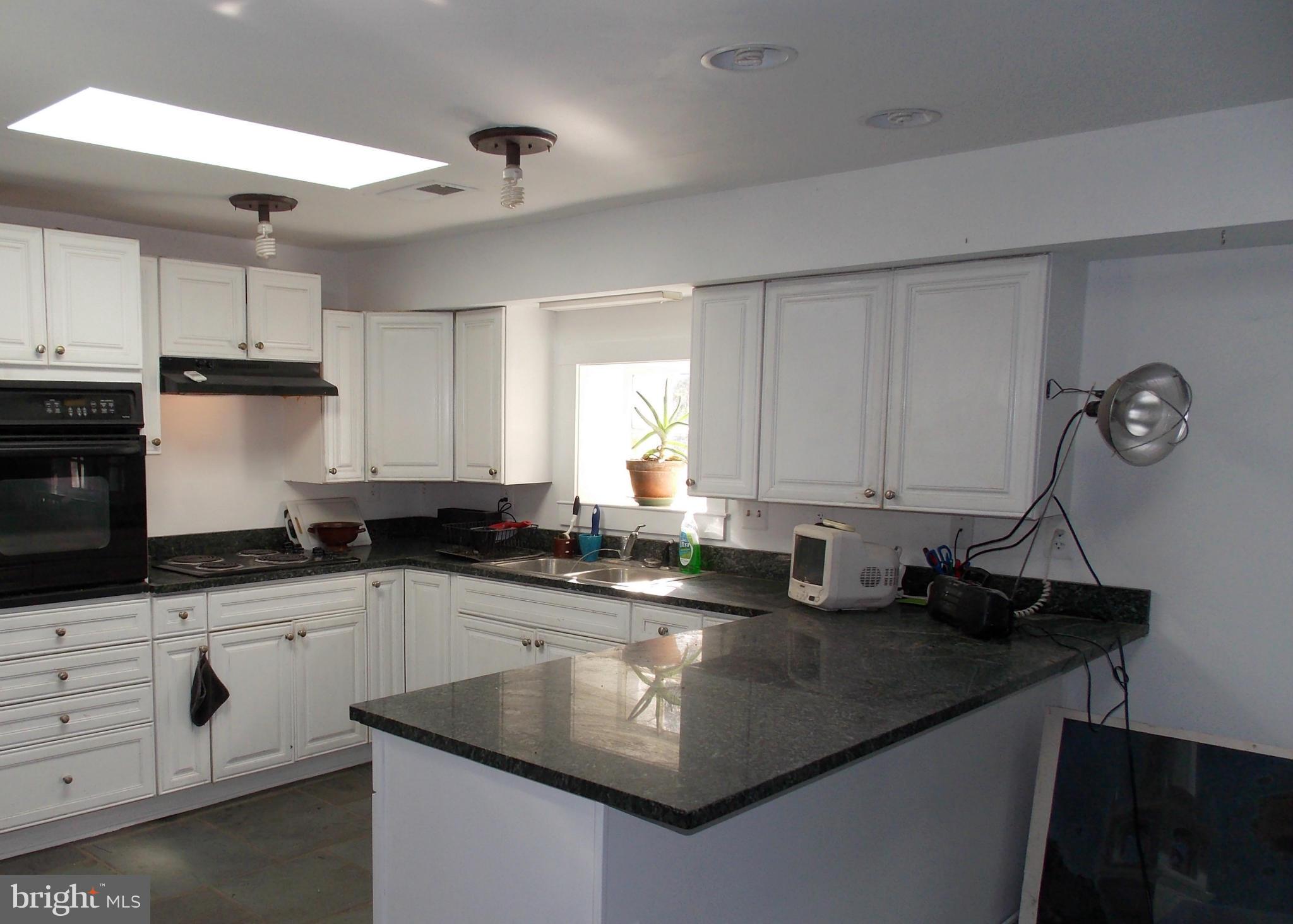 7032 Olinger Road Marshall, VA 20115 - Photo 8 of 19 Kitchen View #3