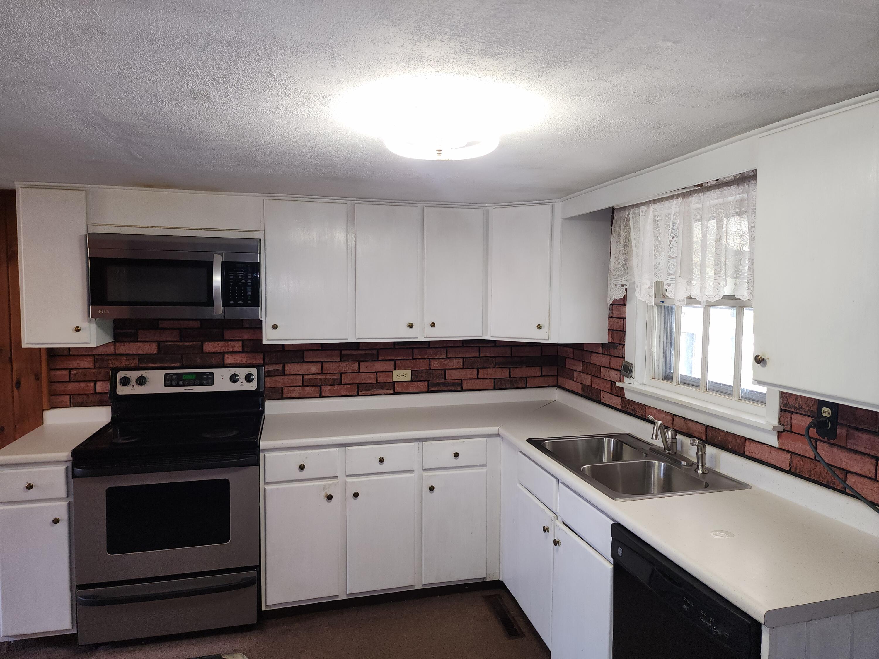 467 Bangor Road Stockton Springs, ME 04981 - Photo 6 of 26 20230905_121007