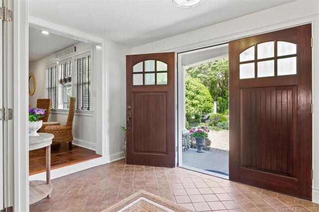 47 Brighton Road Old Lyme, CT 06371 - Photo 5 of 39