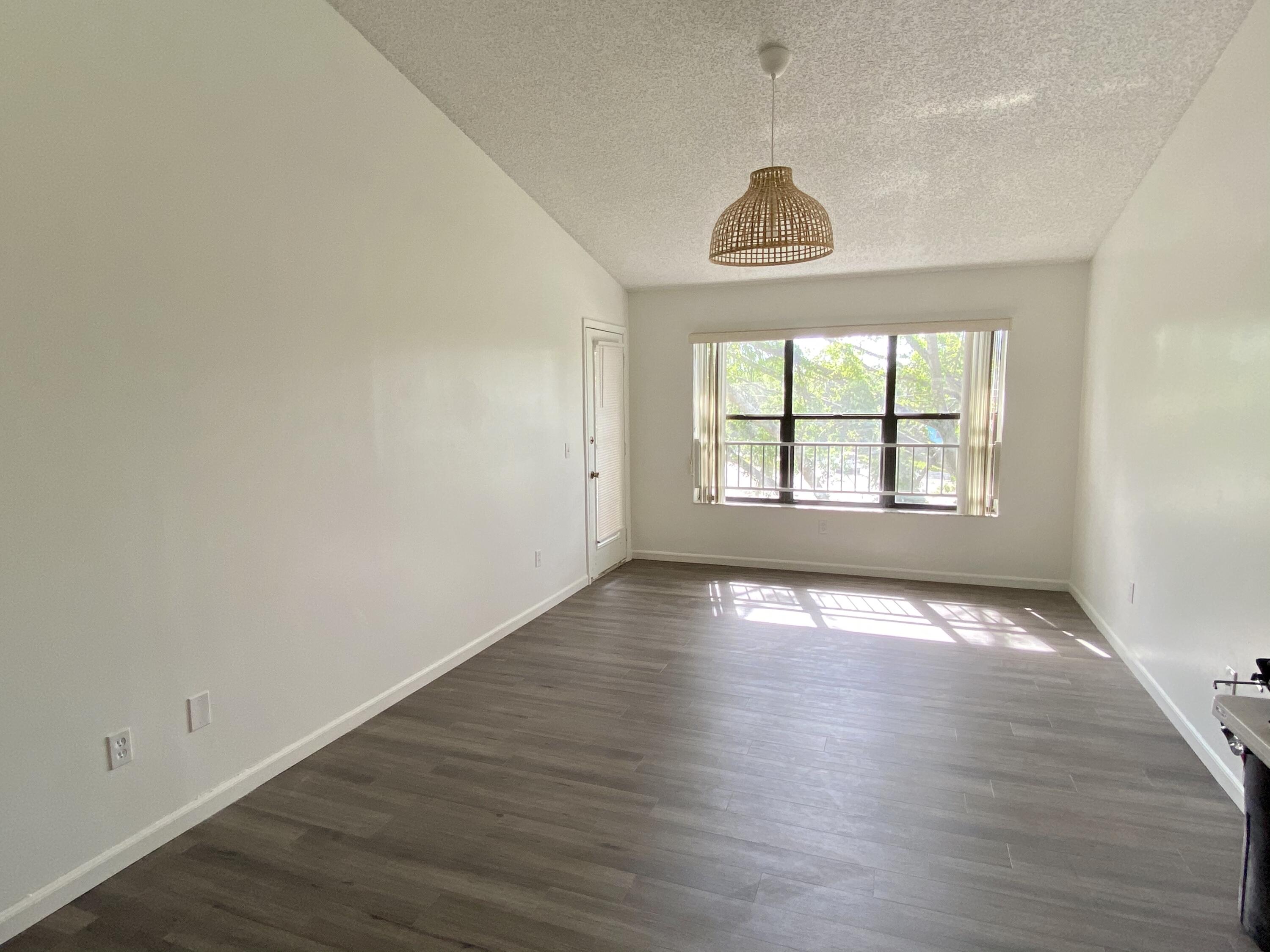 4201 West McNab Road, Unit 29 Pompano Beach, FL 33069 - Photo 2 of 16 IMG_5280