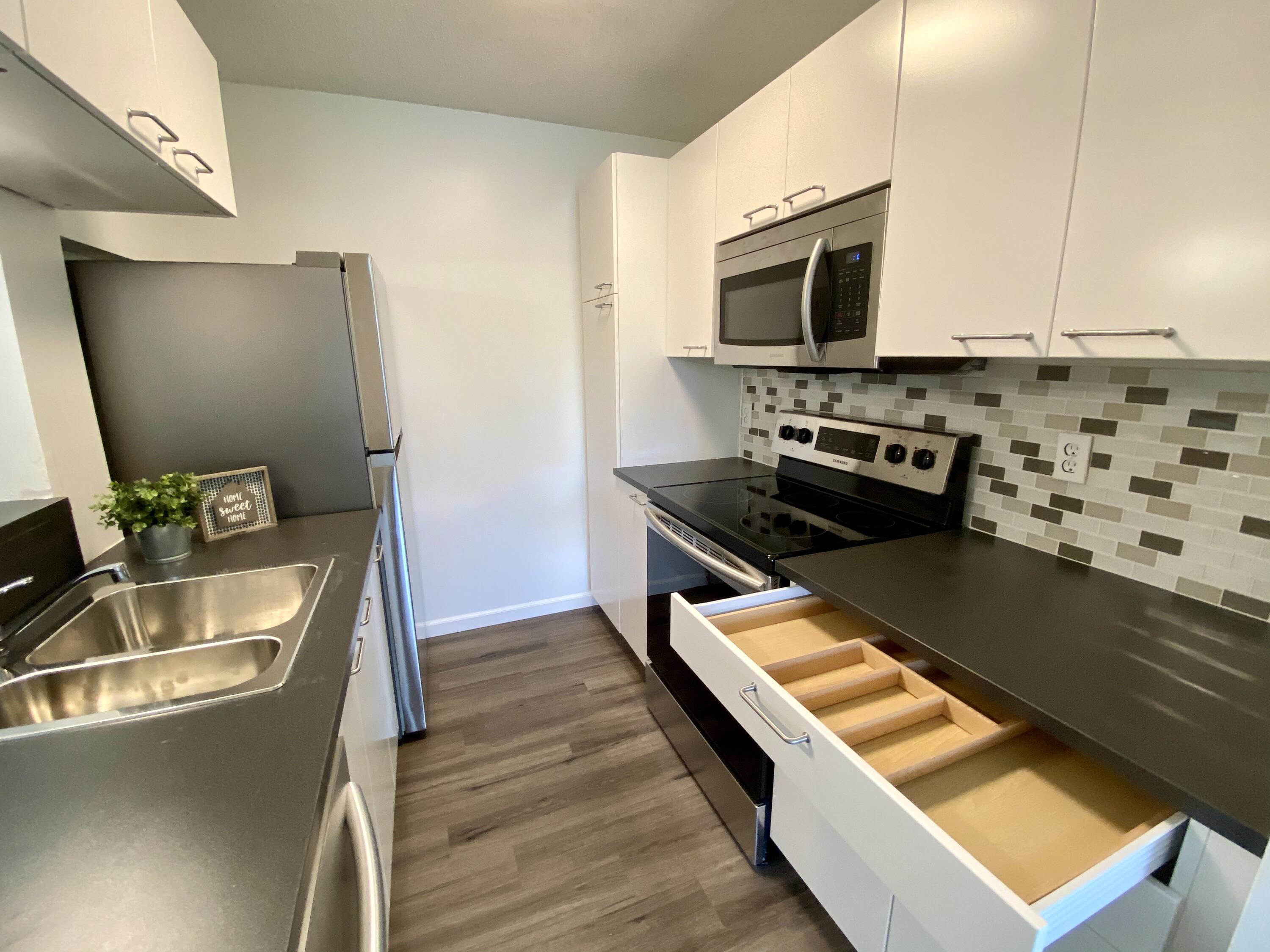 4201 West McNab Road, Unit 29 Pompano Beach, FL 33069 - Photo 6 of 16 IMG_3349