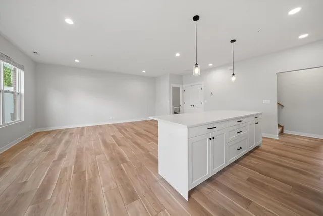 $3,300 | 17877 Argos Court, Tinley Park, IL 60477