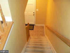 538 Rhapsody Court, Unit 538 Cockeysville, MD 21030 - Photo 7 of 30 Welcoming entryway with warm tones.