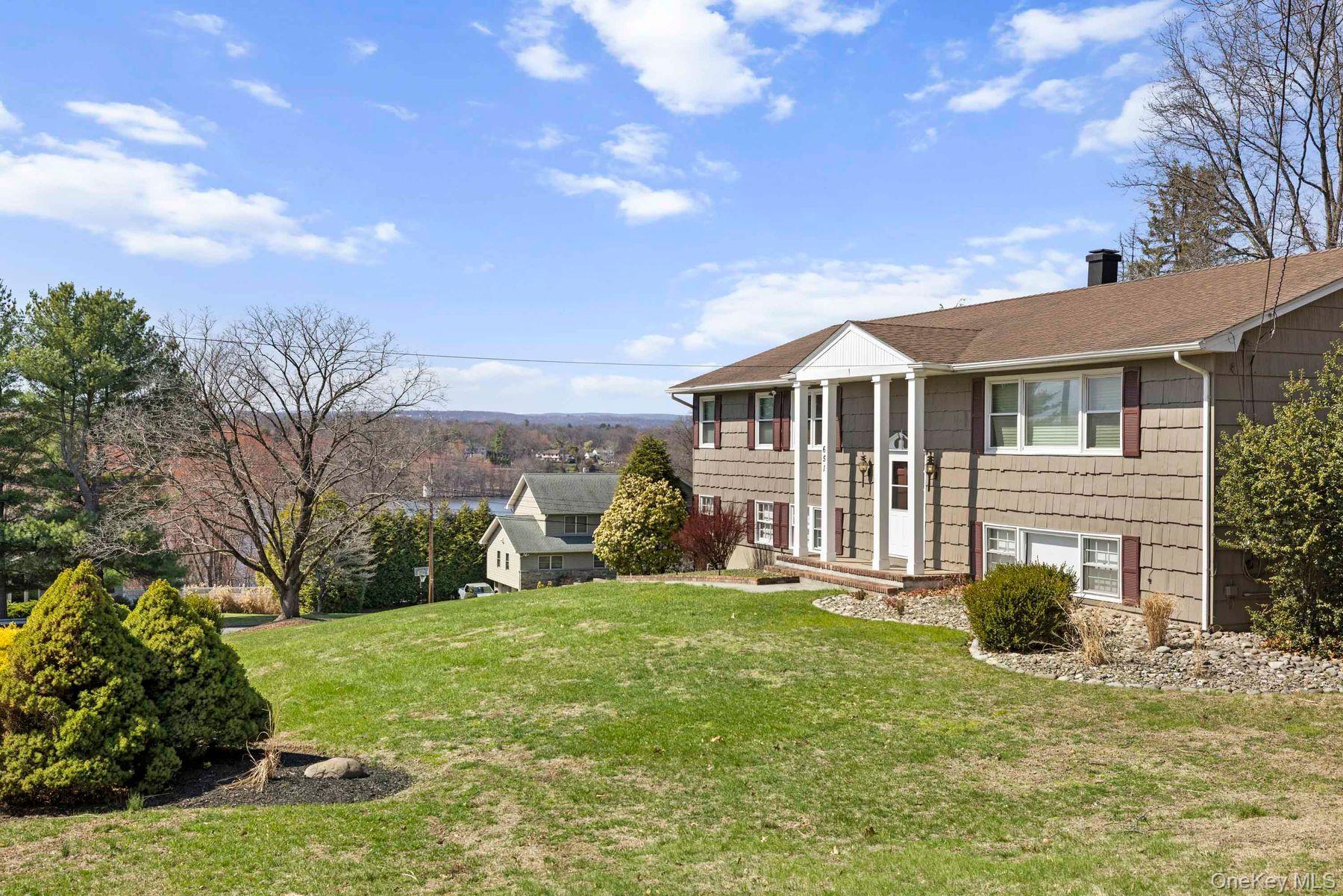 651 Andover Road Valley Cottage, NY 10989 - Photo 2 of 47