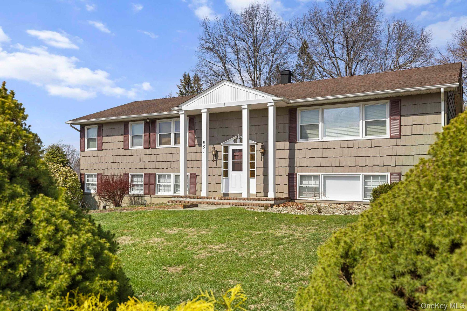 651 Andover Road Valley Cottage, NY 10989 - Photo 3 of 47